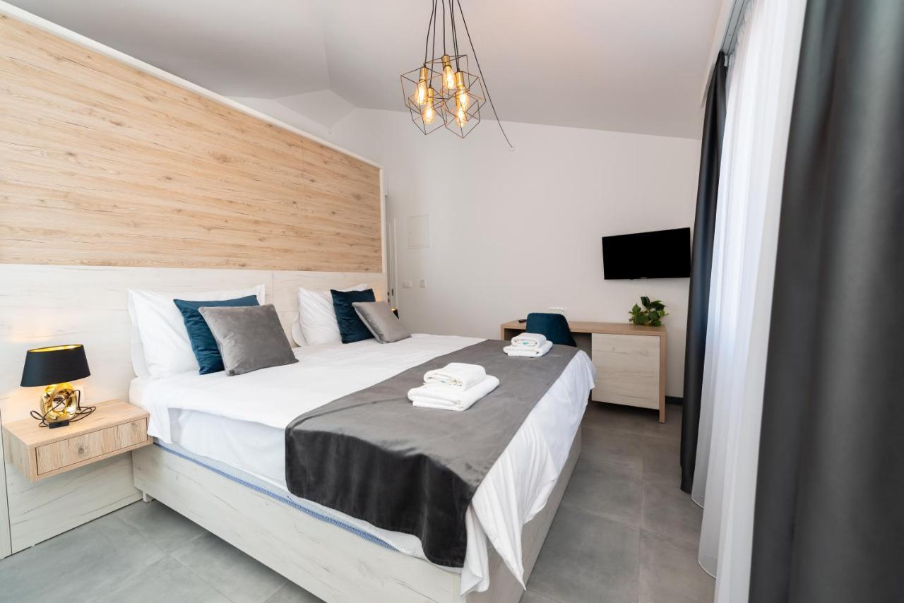 Kapov'S Rooms Kaštela Εξωτερικό φωτογραφία