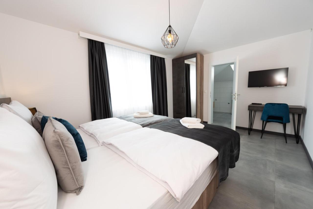 Kapov'S Rooms Kaštela Εξωτερικό φωτογραφία